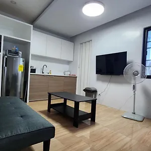 Spacious In Central Manila, Any Nationals Allowed Aparthotel
