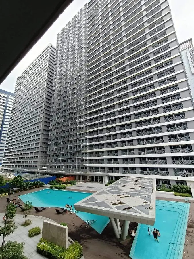 Fame Residences 2 Bedroom Pool View Manila Aparthotel